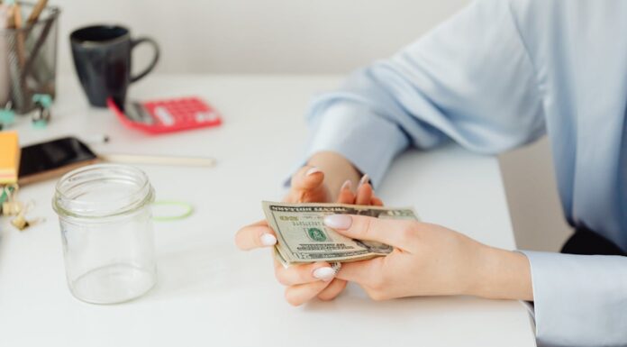 Фінансова стабільність: прості кроки до заощаджень