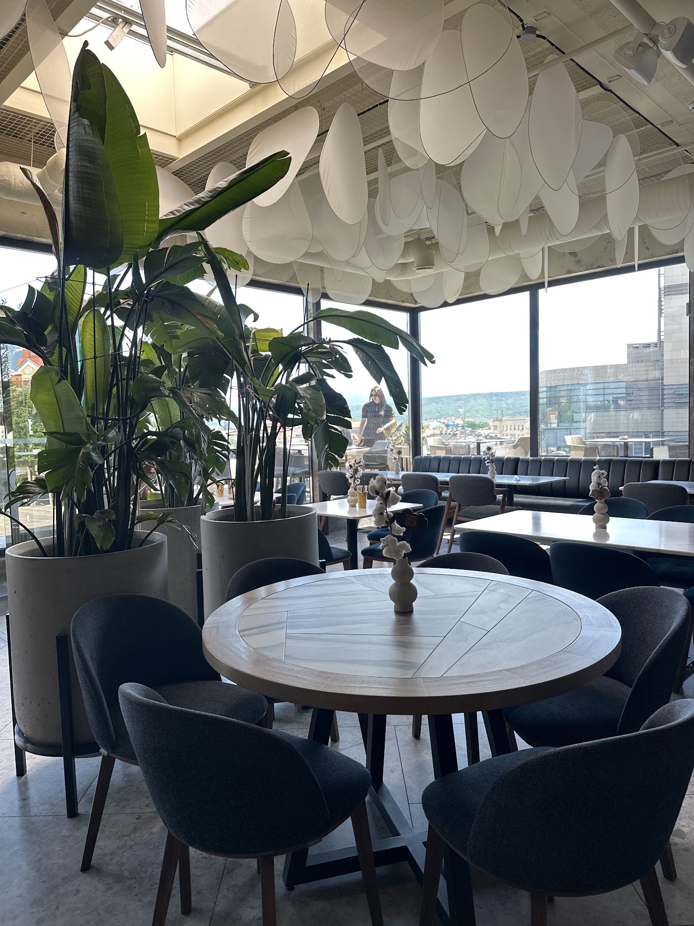 Ресторація "На Хмарі" — Restaurant